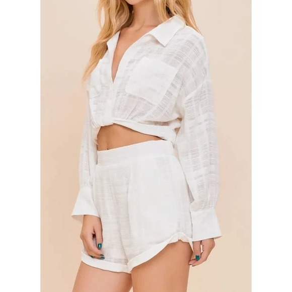Mustard Seed Tops - Mustard Seed White 2 Piece Cotton Textured Twist Crop Top & Shorts Set Small